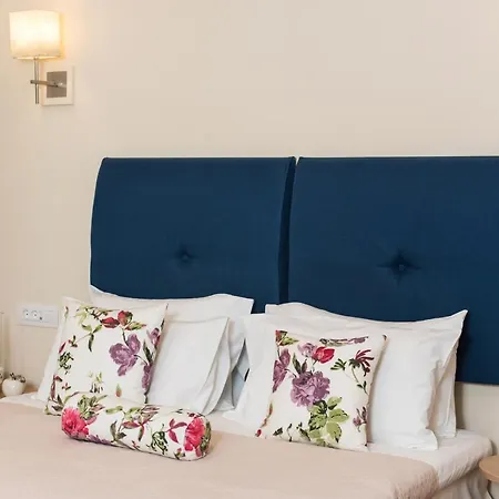 Mirage Apartment